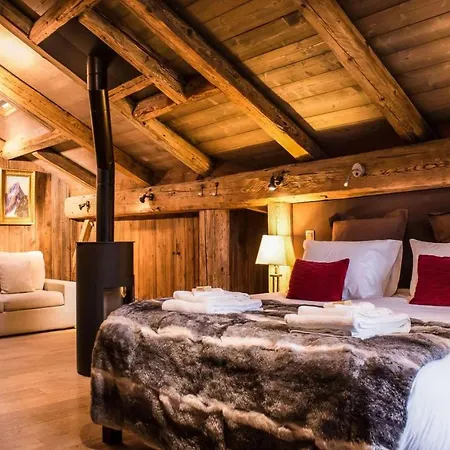 Chalet St. Anton: A Luxurious Alpine Escape Apartament *